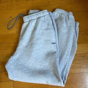Aritzia Sweatpants